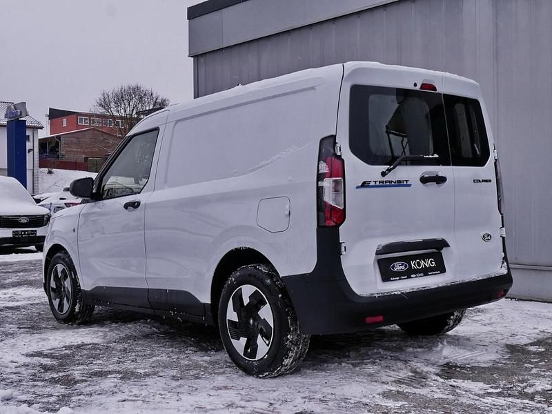Neu Ford E-Transit Trend 100 kW (136 PS) 2026 Weiß Van