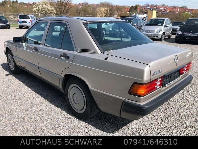 Gebraucht Mercedes 190 75 PS (55 kW) 1993 Rauchsilber  metalliclack Limousine