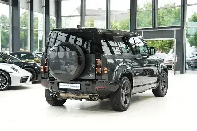Gebraucht Land Rover Defender 525 PS (386 kW) 2023 Carpathian grey SUV