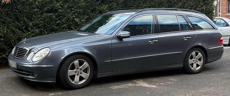 Gebraucht Mercedes E350 Elegance 272 PS (200 kW) 2005 Grau Kombi