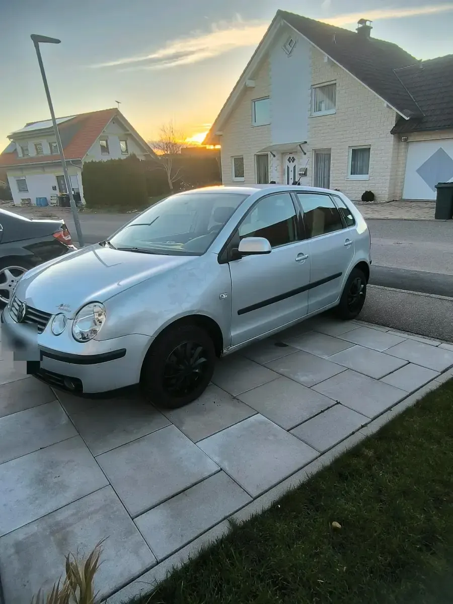 Gebraucht VW Polo 65 PS (47 kW) 2002 Silber Kleinwagen