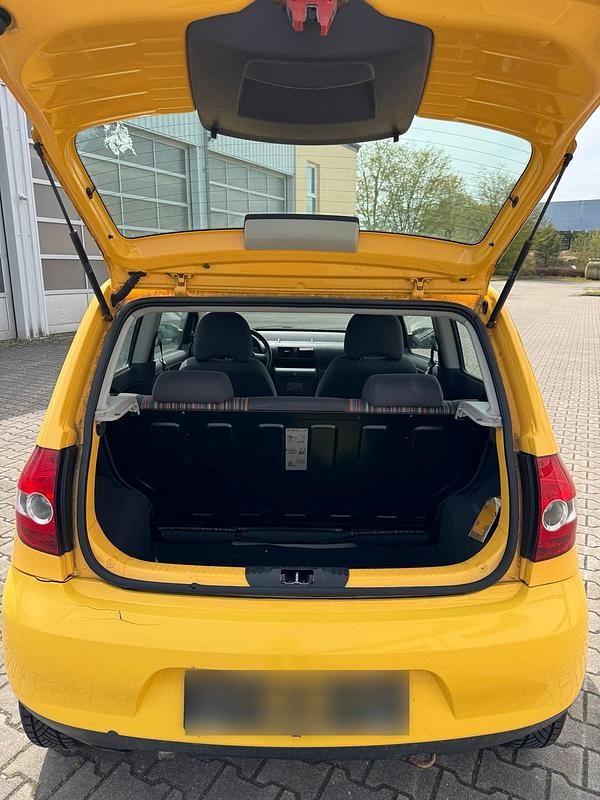 Usata VW Fox 55 CV (40 kW) 2006 Giallo Utilitaria