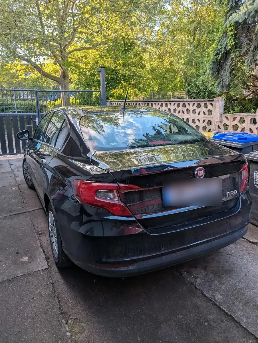 Gebraucht Fiat Tipo 95 PS (69 kW) 2018 Blau Limousine