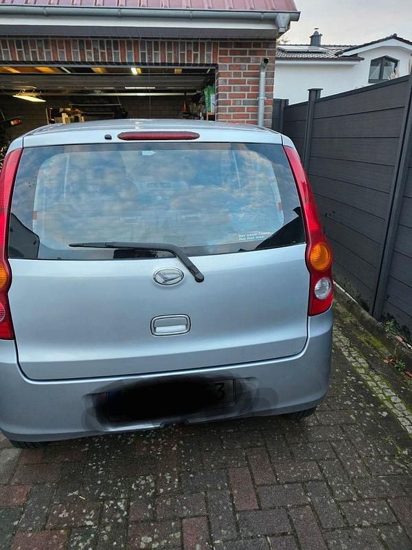 Gebraucht Daihatsu Cuore 69 PS (50 kW) 2007 Silber Kleinwagen