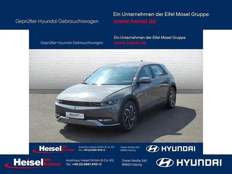 Mystic olive / mic Gebraucht 2022 Hyundai Ioniq 5 Basis SUV | 24.500 € (Fairer Preis) - Bild 1/4