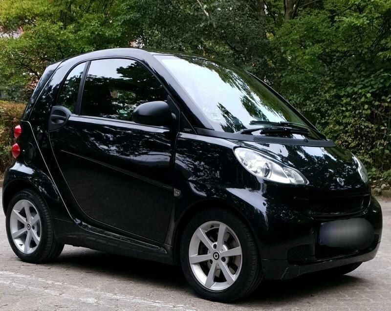 Schwarz Gebraucht 2012 Smart ForTwo Coupé Passion Coupé | 7.499 € (Etwas zu teuer) - Bild 1/4