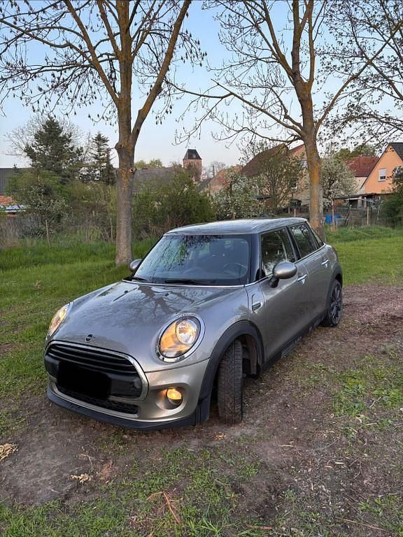 Second-hand Mini ONE 102 CP (75 kW) 2018 Gri Hatchback