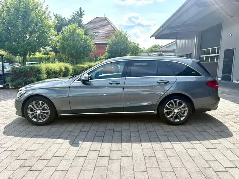 Gebraucht Mercedes C200 184 PS (135 kW) 2016 Grau Kombi