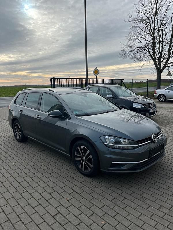 Grau Gebraucht 2020 VW Golf VII Kombi | 13.250 € (Guter Preis) - Bild 1/4