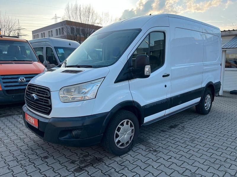 Gebraucht Ford Transit Trend 131 PS (96 kW) 2017 Weiß Van / Kleinbus