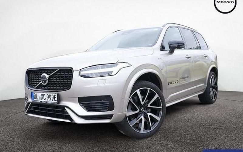 Beige / bright dusk (metallic) Gebraucht 2022 Volvo XC90 Plus SUV | 65.990 € - Bild 1/4