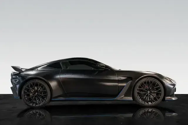 Gebraucht Aston Martin V12 Vantage 700 PS (514 kW) 2022 Schwarz Coupé