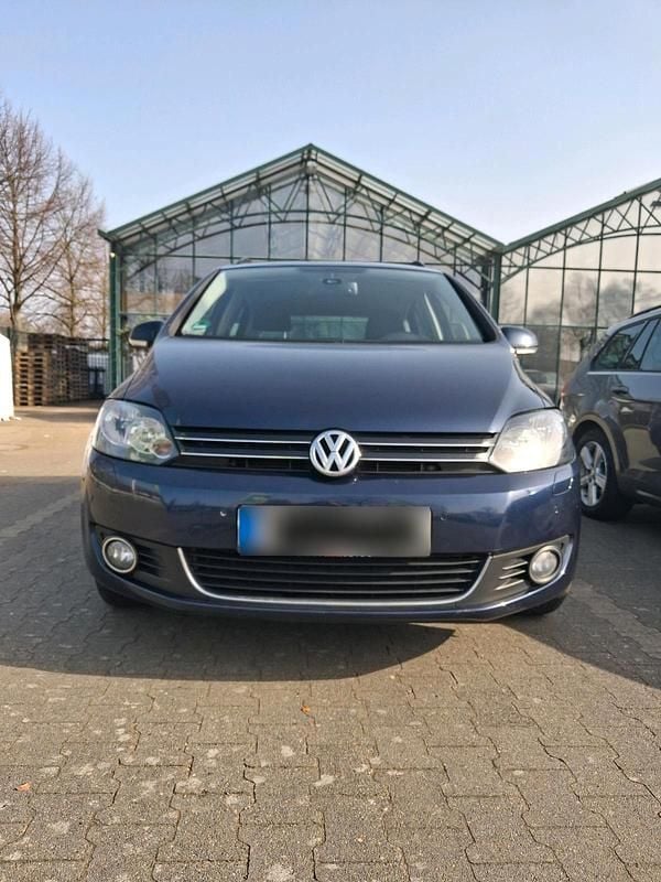 Gebraucht VW Golf VII Life 105 PS (77 kW) 2014 Blau Limousine