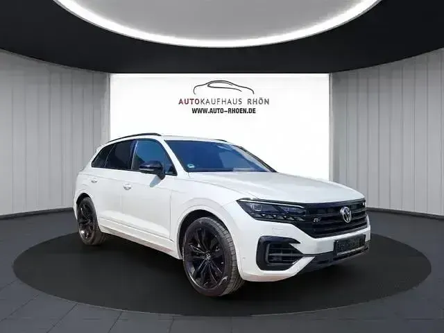 Gebraucht VW Touareg R-line 421 PS (309 kW) 2021 Oryxweiß perlmutteffekt SUV