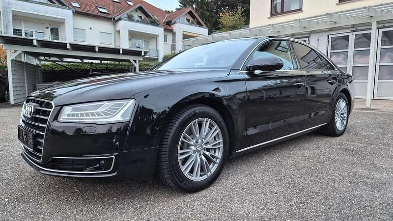 Mythosschwarz Gebraucht 2015 Audi A8 Limousine | 26.870 € (Superpreis) - Bild 1/4