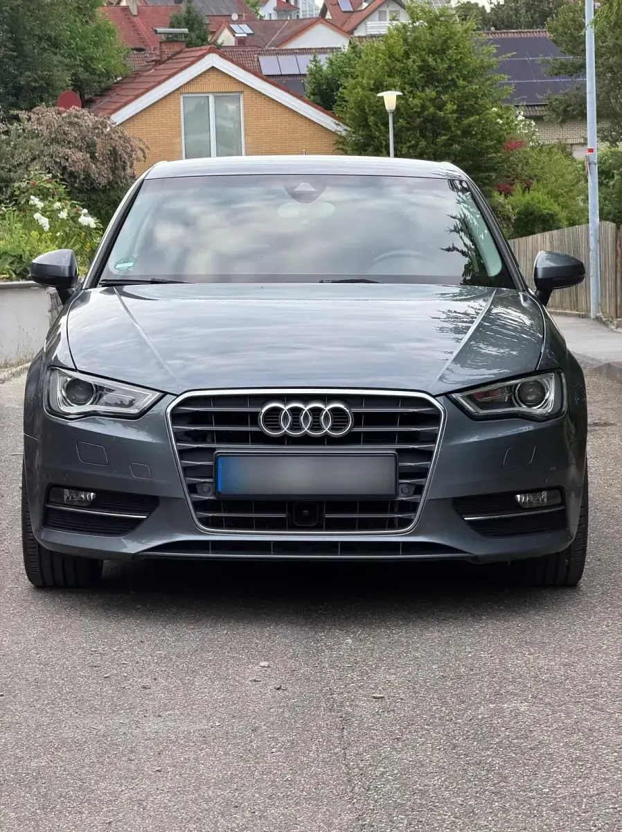 Gebraucht Audi A3 Ambition 125 PS (91 kW) 2015 Grau Coupé
