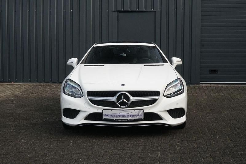Gebraucht Mercedes SLC200 184 PS (135 kW) 2018 Weiß Cabrio