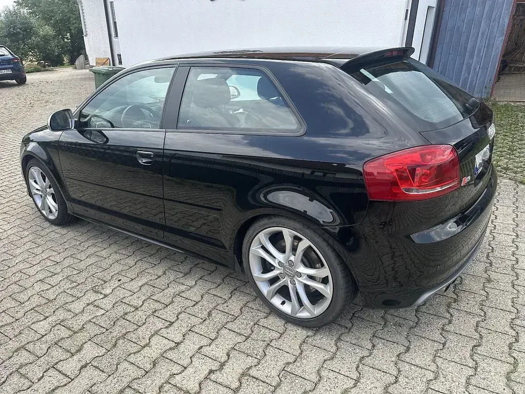 Gebraucht Audi S3 Sport 265 PS (194 kW) 2009 Schwarz Kleinwagen