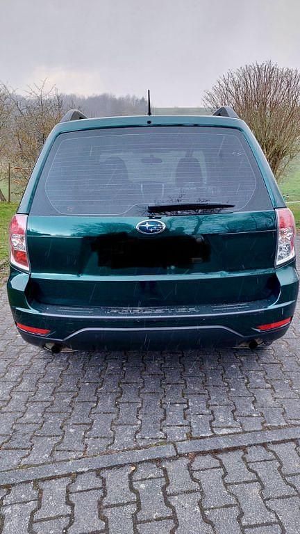 Gebraucht Subaru Forester Comfort 147 PS (108 kW) 2012 Grün SUV
