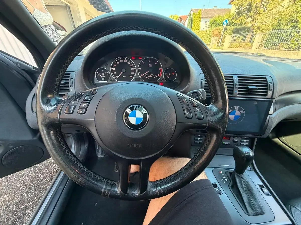 Gebraucht BMW 320 150 PS (110 kW) 2004 Grau Kombi