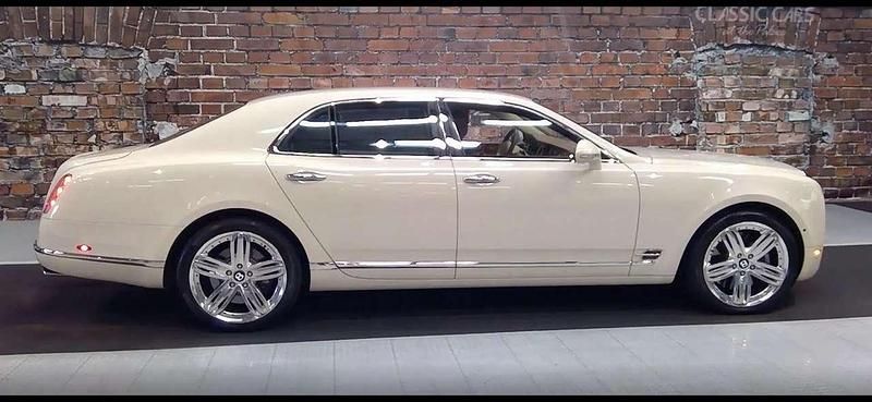 Beige Gebraucht 2012 Bentley Mulsanne Limousine | 79.500 € - Bild 1/4