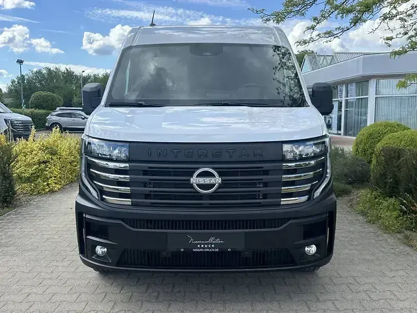 Gebraucht Nissan Interstar N-Connecta 150 PS (110 kW) 2025 Weiss Van