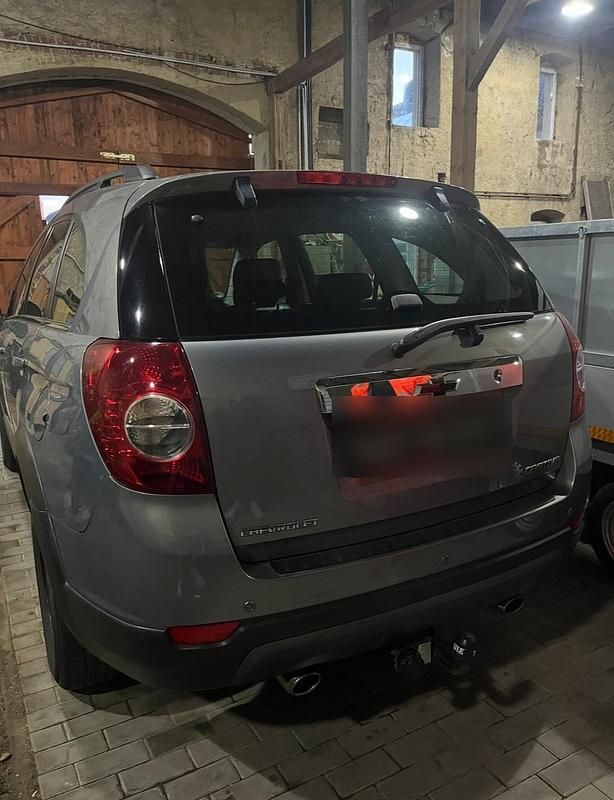 Gebraucht Chevrolet Captiva 167 PS (122 kW) 2012 Grau SUV