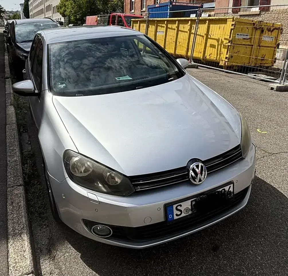 Gebraucht VW Golf VI Team 80 PS (58 kW) 2010 Grau Kleinwagen