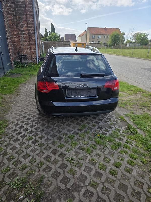 Schwarz Gebraucht 2006 Audi A4 Kombi | 3.000 € (Fairer Preis) - Bild 1/2