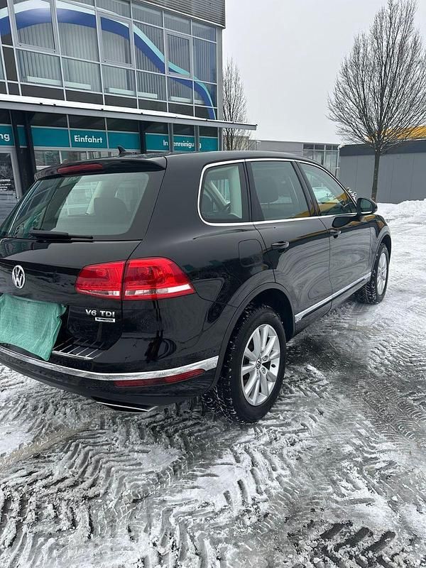 Gebraucht VW Touareg 204 PS (150 kW) 2015 Schwarz SUV