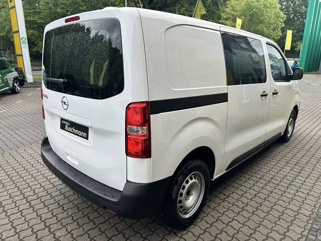 Gebraucht Opel Vivaro-e Combi S 150 PS (110 kW) 2026 Weiß Van / Kleinbus