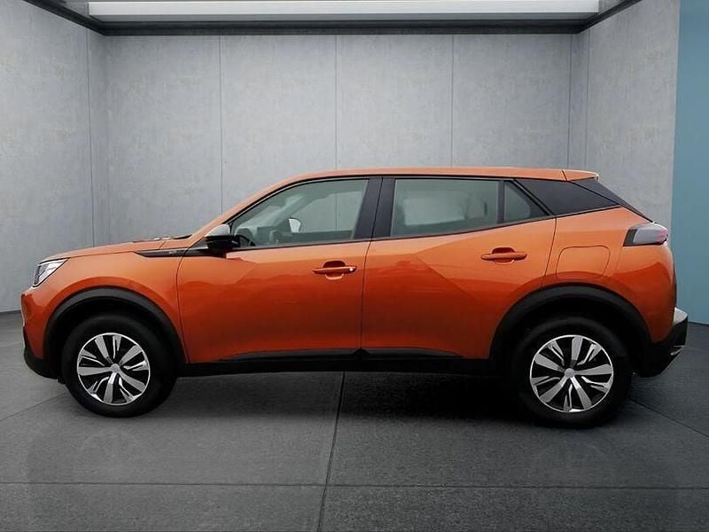 Gebraucht Peugeot e-2008 Active 100 kW (136 PS) 2023 Orange SUV