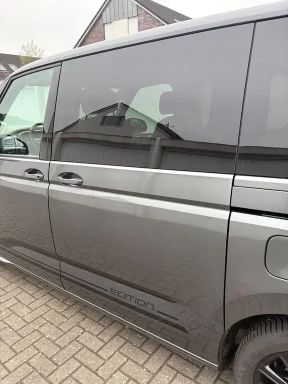Second-hand VW T7 Edition 150 CP (110 kW) 2025 Gri Van