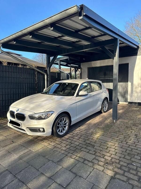 Gebraucht BMW 120 Advantage 184 PS (135 kW) 2018 Weiß Kleinwagen