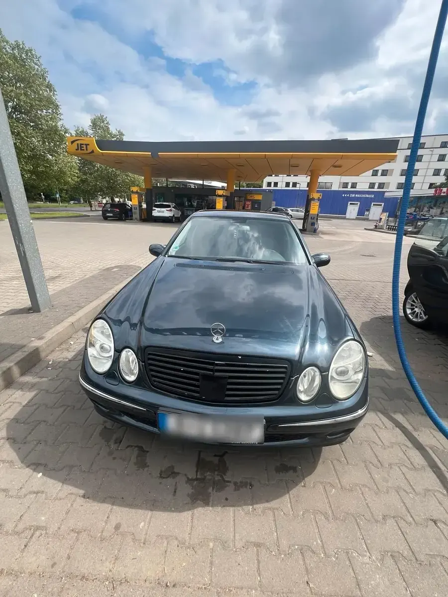 Gebraucht Mercedes E280 190 PS (139 kW) 2005 Andere farben Limousine