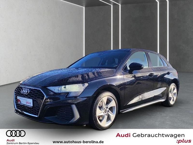 Gebraucht Audi A3 S-Line 110 PS (80 kW) 2023 Mythosschwarz metallic Limousine