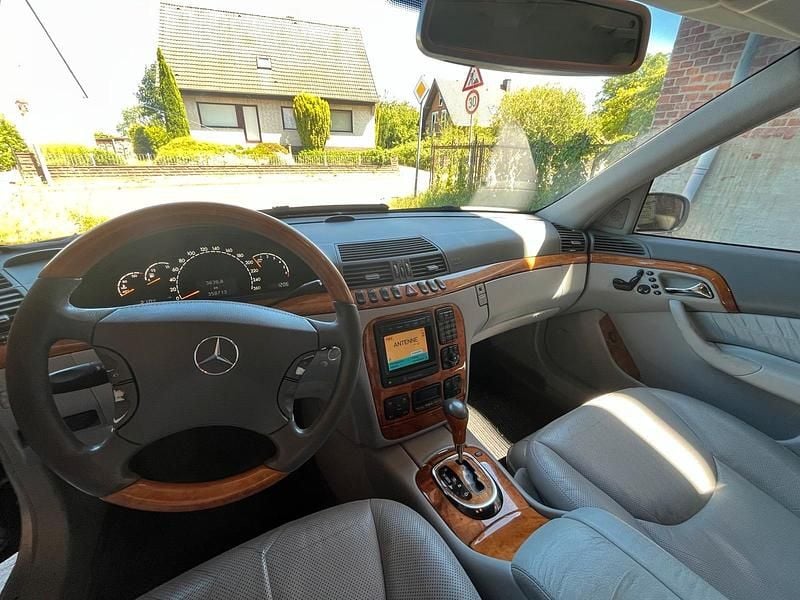 Gebraucht Mercedes S500 306 PS (225 kW) 2001 Blau Limousine
