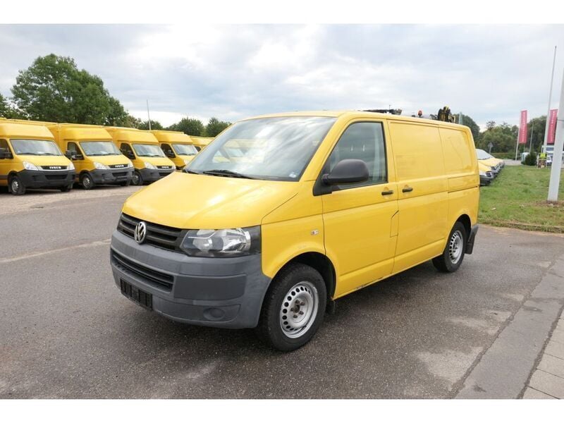 Gebraucht VW T5 84 PS (61 kW) 2011 Ginstergelb r1032 Van