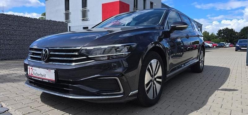 Gebraucht VW Passat GTE 156 PS (114 kW) 2021 Grau Kombi