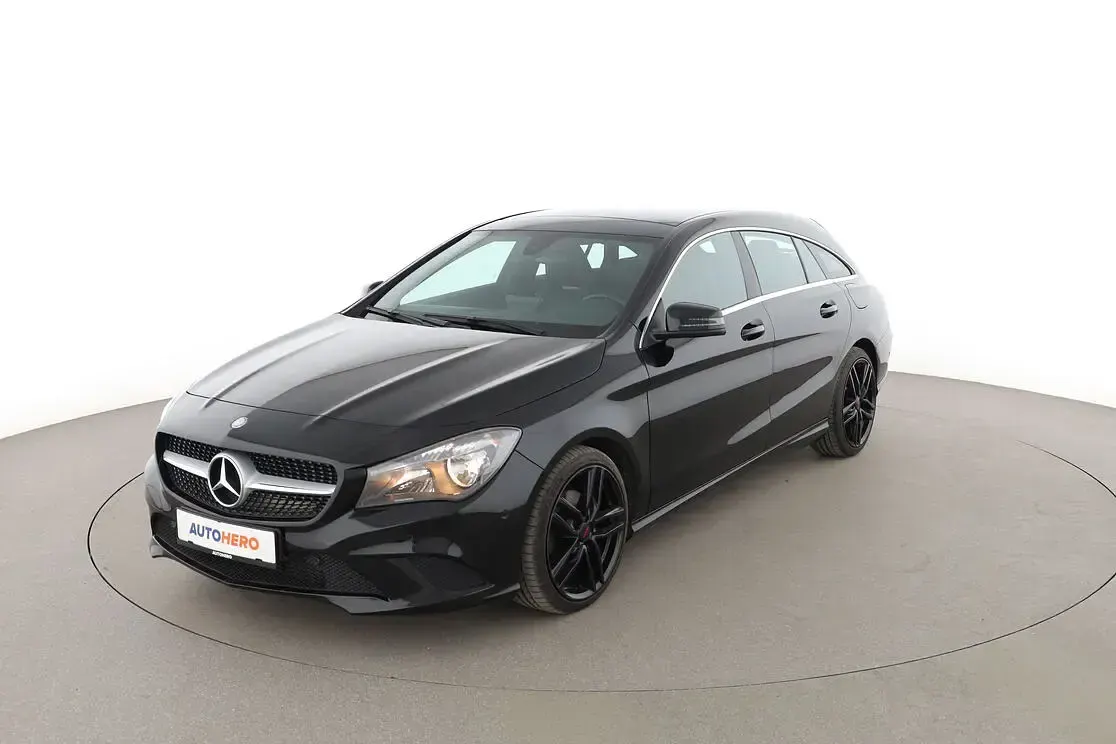 Gebraucht Mercedes CLA180 Shooting Brake Urban 122 PS (89 kW) 2015 Kombi