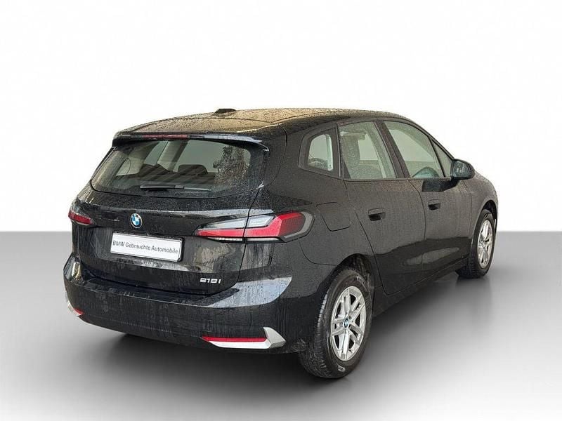 Gebraucht BMW 218 Active Tourer Sport Line 136 PS (100 kW) 2023 Schwarz Van / Kleinbus