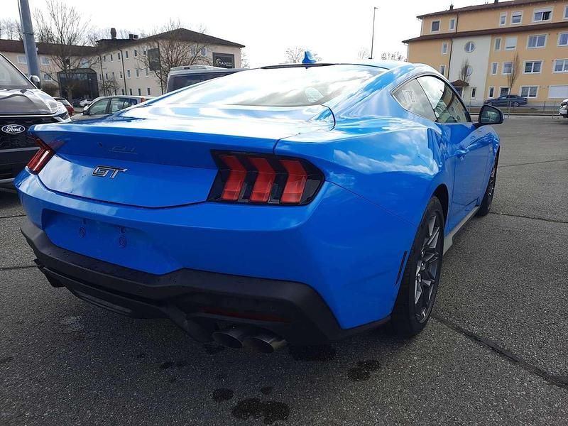 Neu Ford Mustang GT 446 PS (328 kW) 2026 Grabber blue Coupé