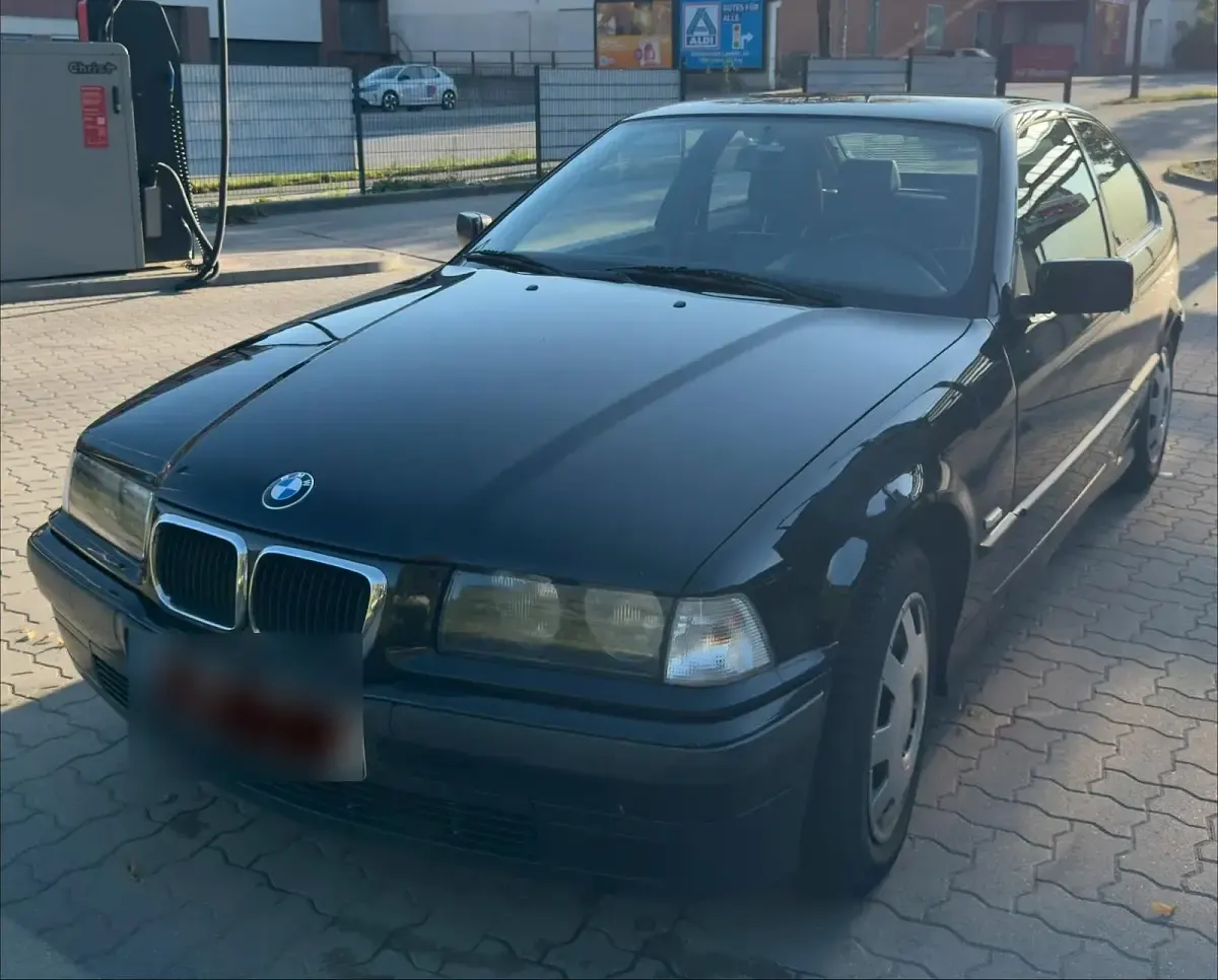 Gebraucht BMW 316 102 PS (75 kW) 1997 Schwarz Coupé