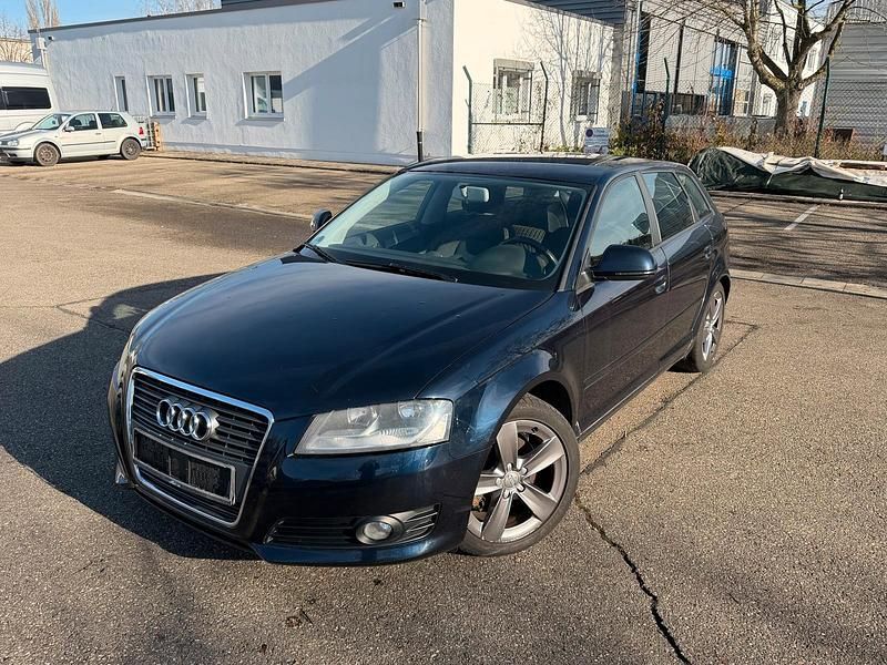 Blau Gebraucht 2010 Audi A3 Kombi | 4.990 € (Superpreis) - Bild 1/4