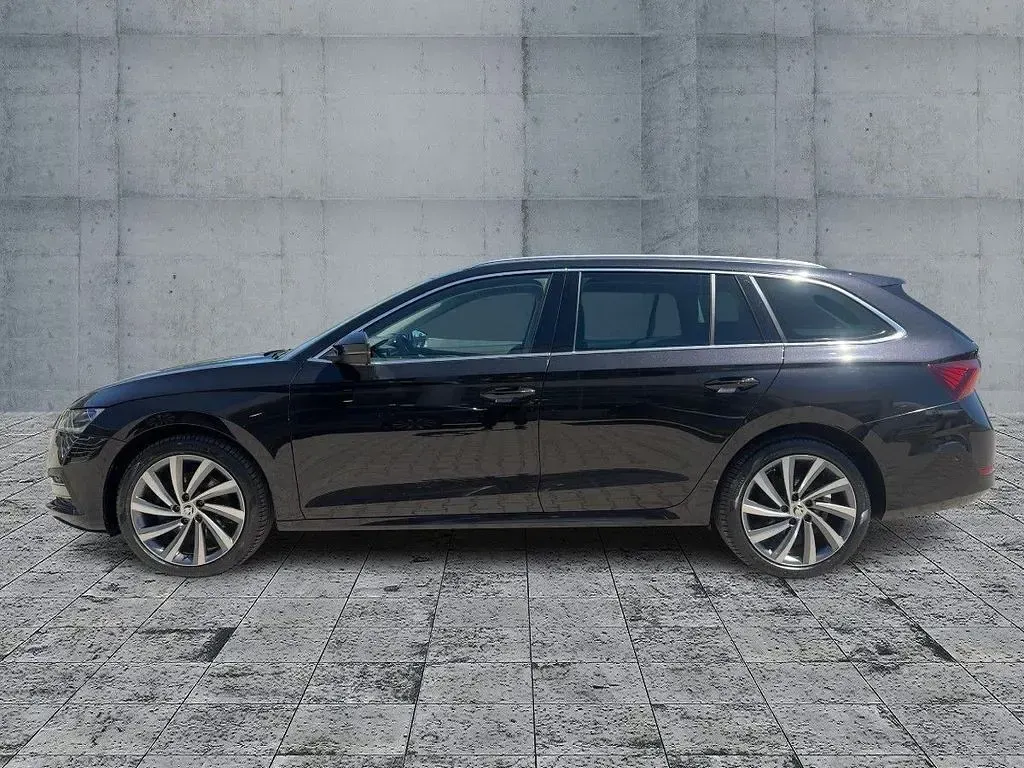 Gebraucht Skoda Octavia Style 190 PS (139 kW) 2022 Schwarzmagic perleffekt Kombi