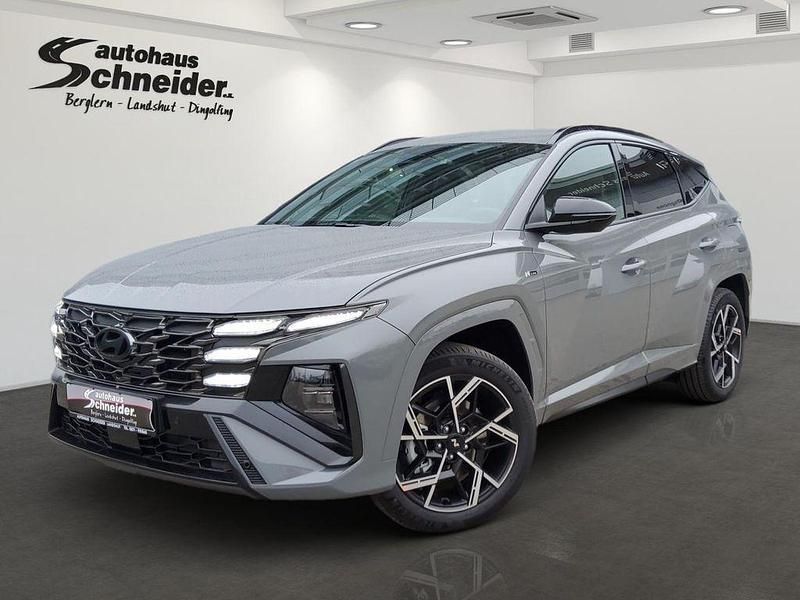 Shadow grey Neu 2025 Hyundai Tucson N Line SUV | 41.990 € (Etwas zu teuer) - Bild 1/4