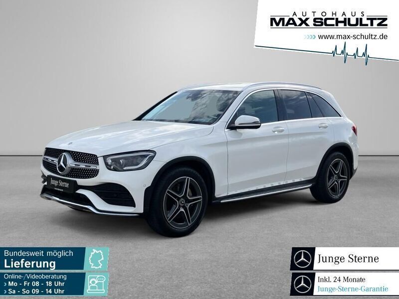 Weiss Gebraucht 2020 Mercedes GLC200 AMG SUV | 37.480 € (Guter Preis) - Bild 1/4
