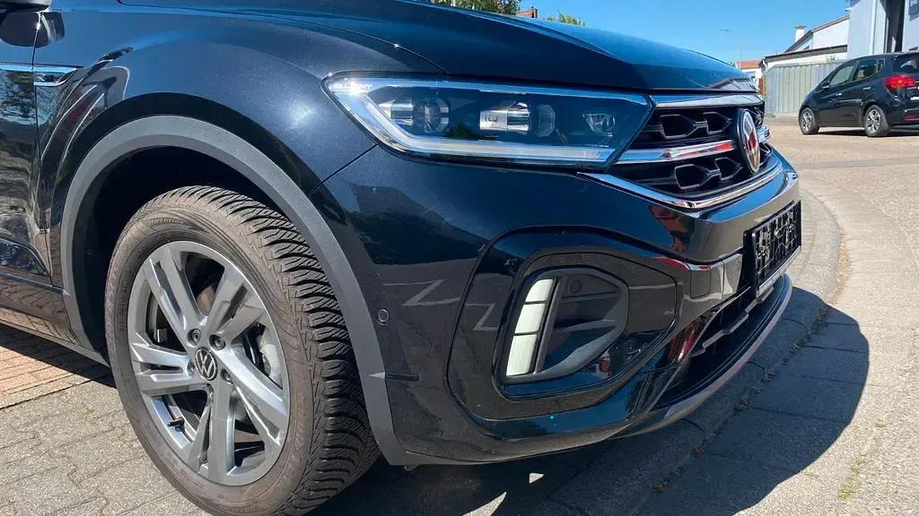 Gebraucht VW T-Roc R-line 150 PS (110 kW) 2023 Deep black perleffekt SUV