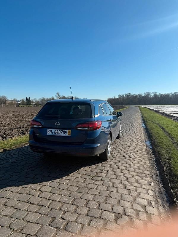 Gebraucht Opel Astra 110 PS (80 kW) 2020 Blau Kombi