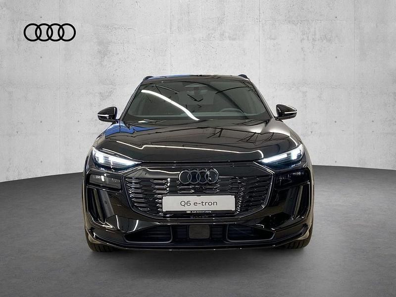 Neu Audi Q6 e-tron Performance 225 kW (306 PS) 2025 Schwarz SUV